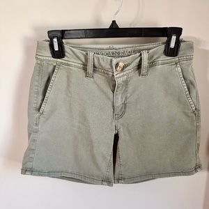 American Eagle Army Green MIDI Shorts Size 0 Super Stretch